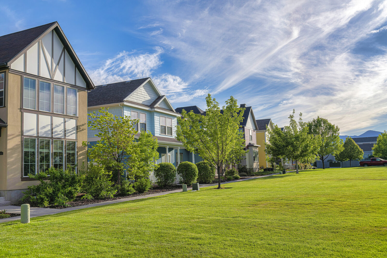 Peaceful Utah neighborhood in a valley